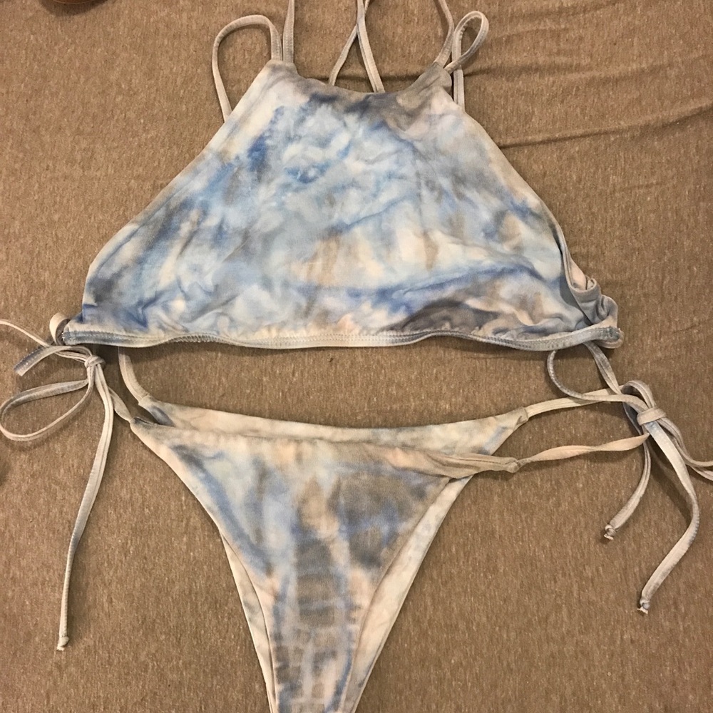 FRANKIES BIKINI tye dye bikini